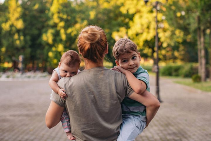 https://rightasrain.uwmedicine.org/life/parenthood/mom-shaming