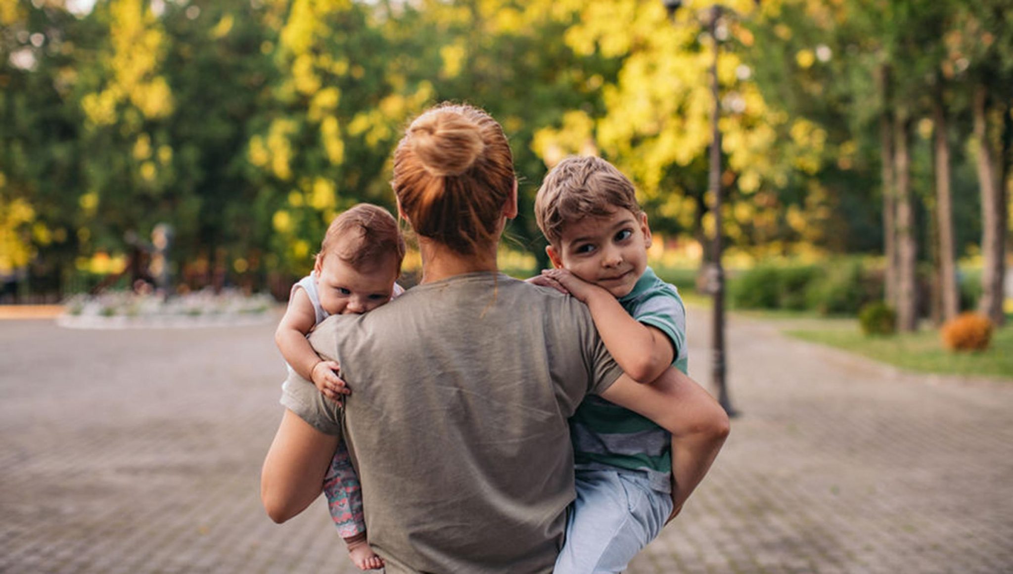 https://rightasrain.uwmedicine.org/life/parenthood/mom-shaming