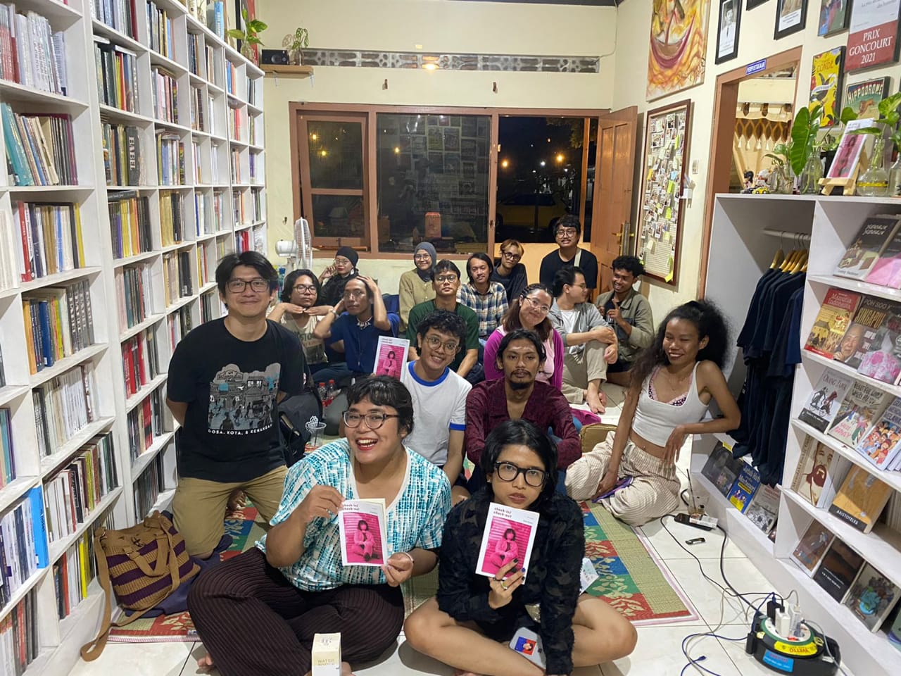 Sumber: Warung Sastra