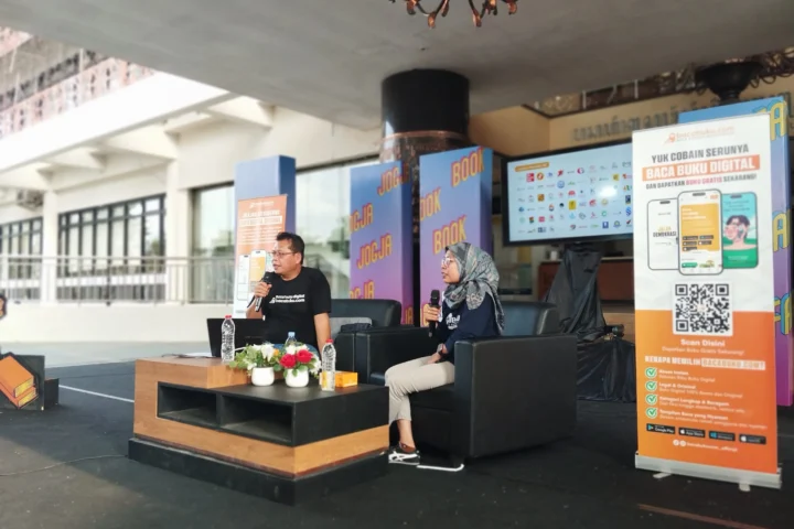 Atmosfer Keresahan: Membaca di Ruang Liminal