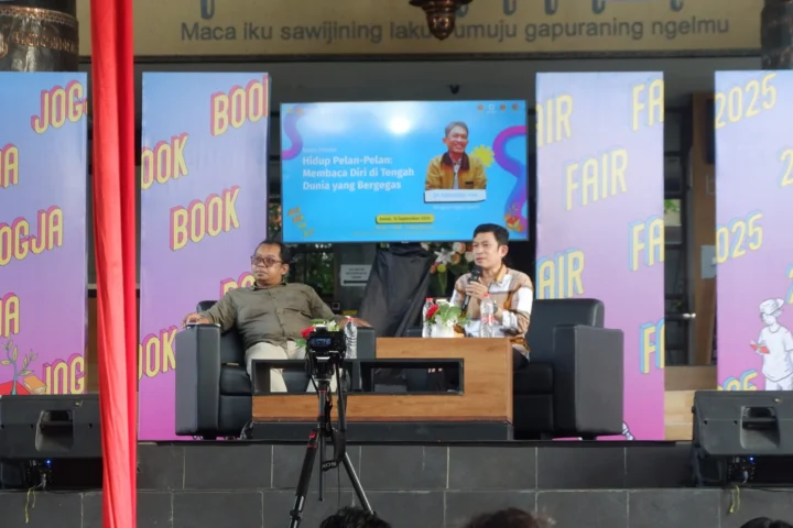 Bukan Sekadar Melamban, Tapi Juga Bermakna