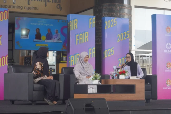 Kedukaan yang Menguar Perlahan-lahan pada Suatu Siang