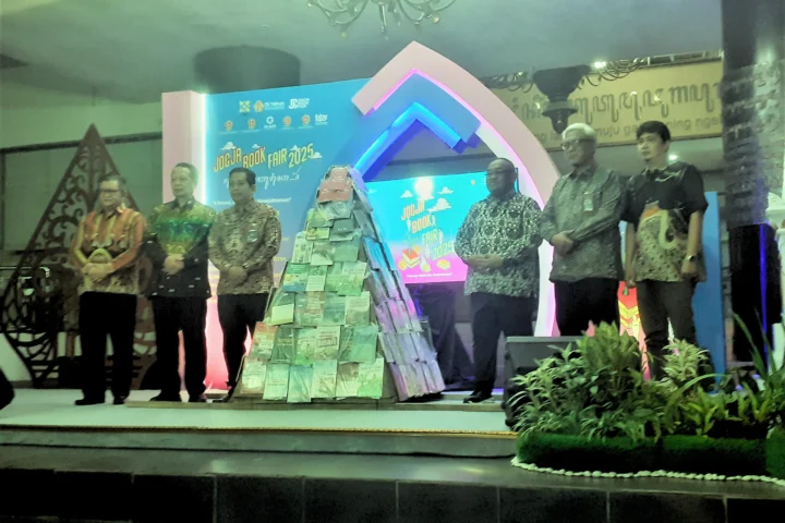 LIPUTAN-1.-PEMBUKAAN-JBF-2025