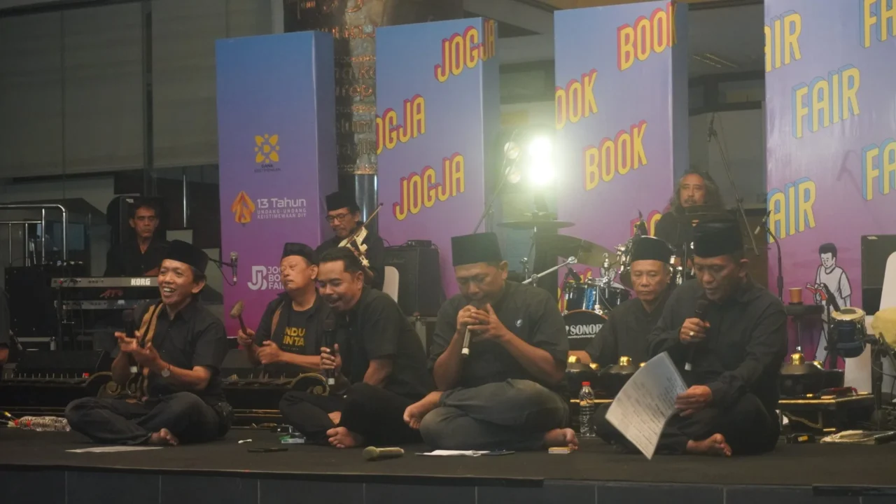 Maaf, Saya Gagal Meliput Sinau Bareng Kiai Kanjeng