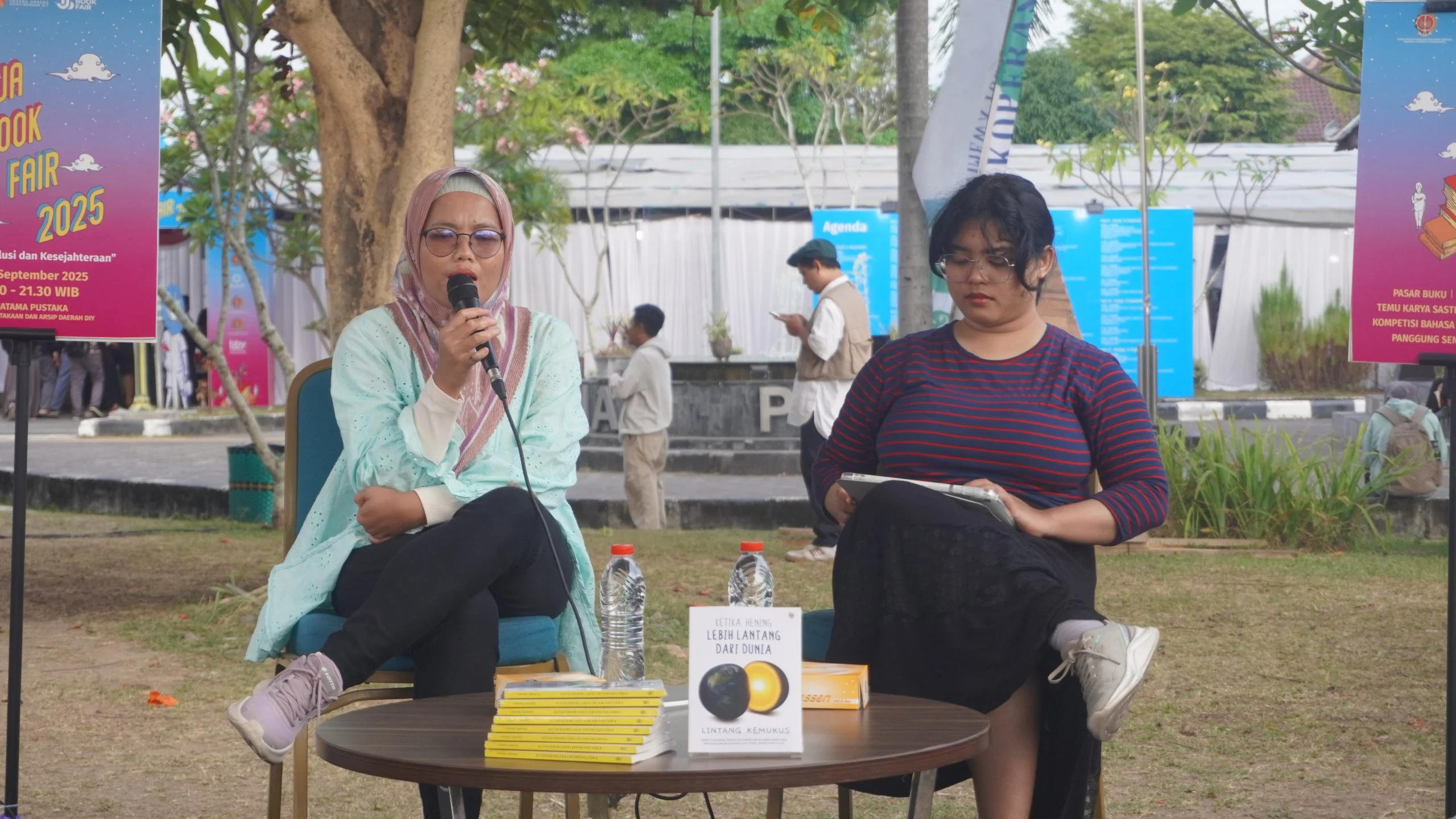 Obrolan yang Tidak Lebih Lantang dari Apa Pun