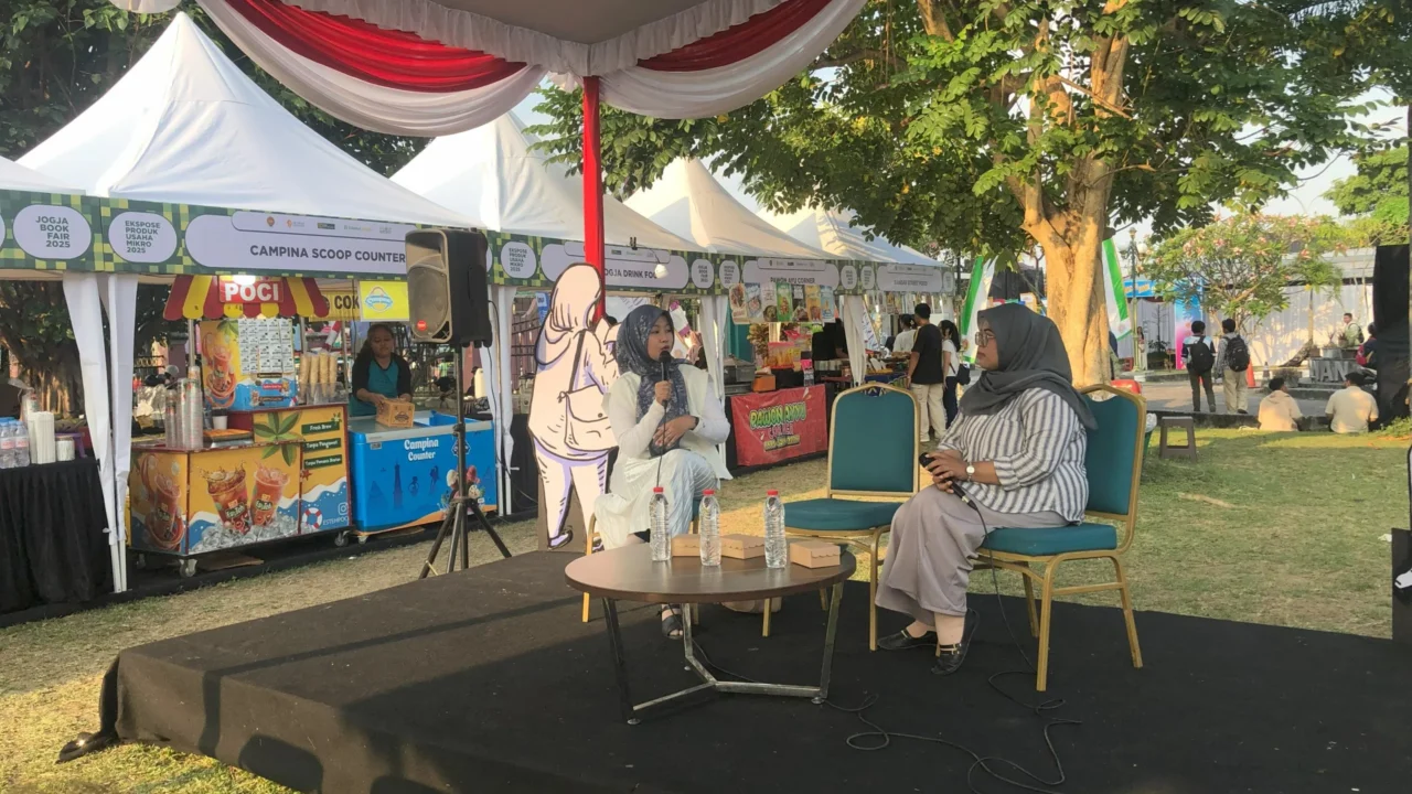 Para penulis pertama di tabula rasa JBF 2025.