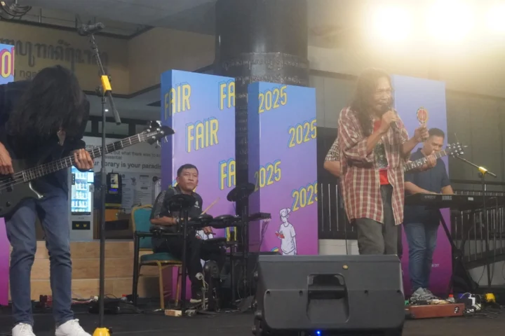 Satpam pun Ikut Berjoget