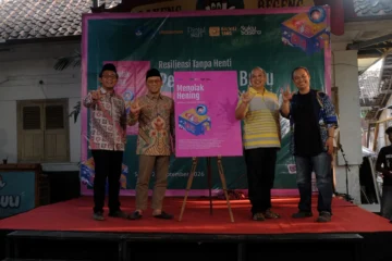 Catatan harian kegiatan peluncuran buku menolak hening suku sastra